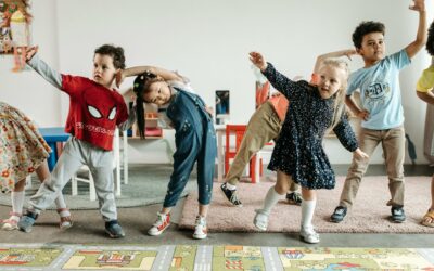 Jak zaplanować wakacje w mieście? Półkolonie letnie i kursy wakacyjne dla dzieci